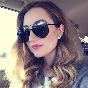 Meet your Posher, Summer